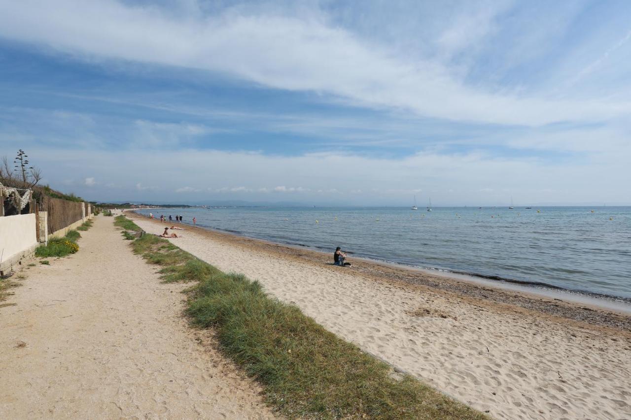 Appartements Acces Prive Plage De La Bergerie イエール エクステリア 写真